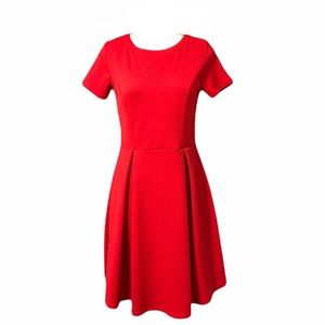 Bobeau Red Pleated Short Sleeve Dress Size L